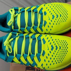 Nike Finger Trap Max Size 13 – Green Volt/Green